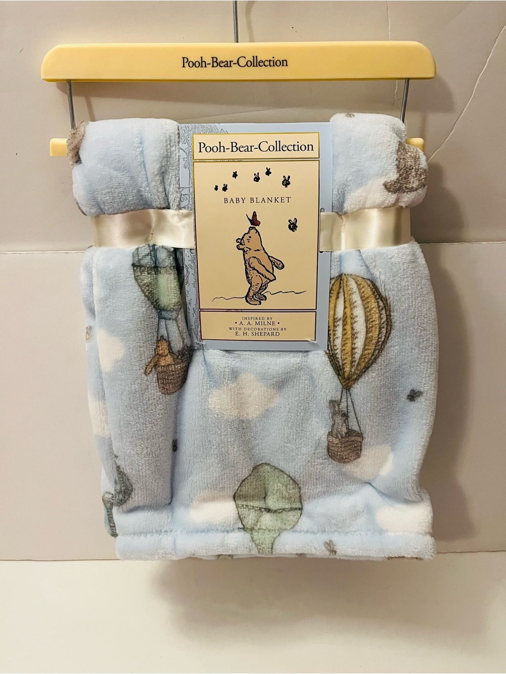 Winnie the Pooh Bear Baby Blanket Blue & White Hot Air Balloons Piglet Pooh Owl